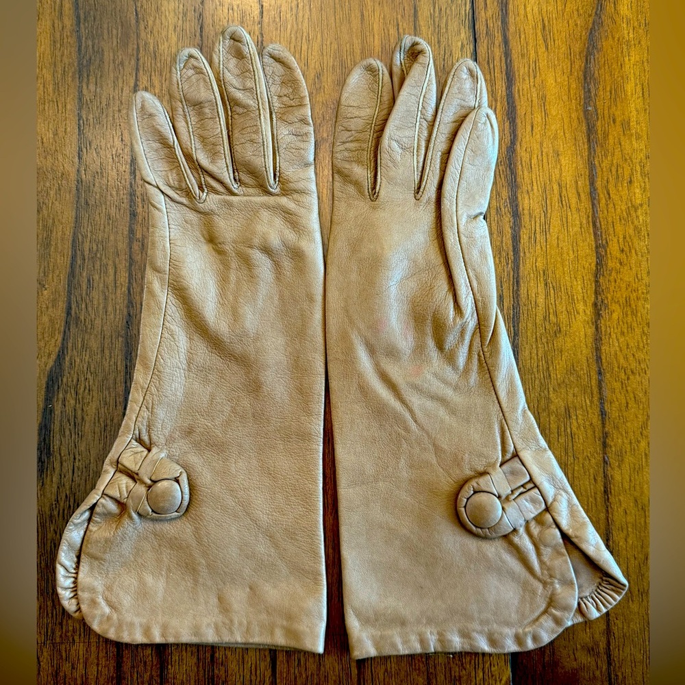 Vintage Women’s Gloves